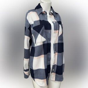 🆇🆂 La Vie en Rose Blue & White Plaid Button-Up Shirt – Cozy Flannel Style